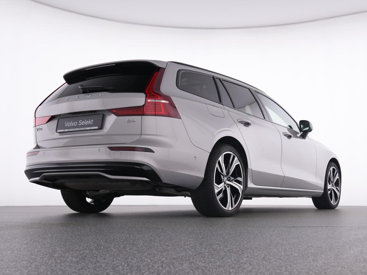Volvo  V60