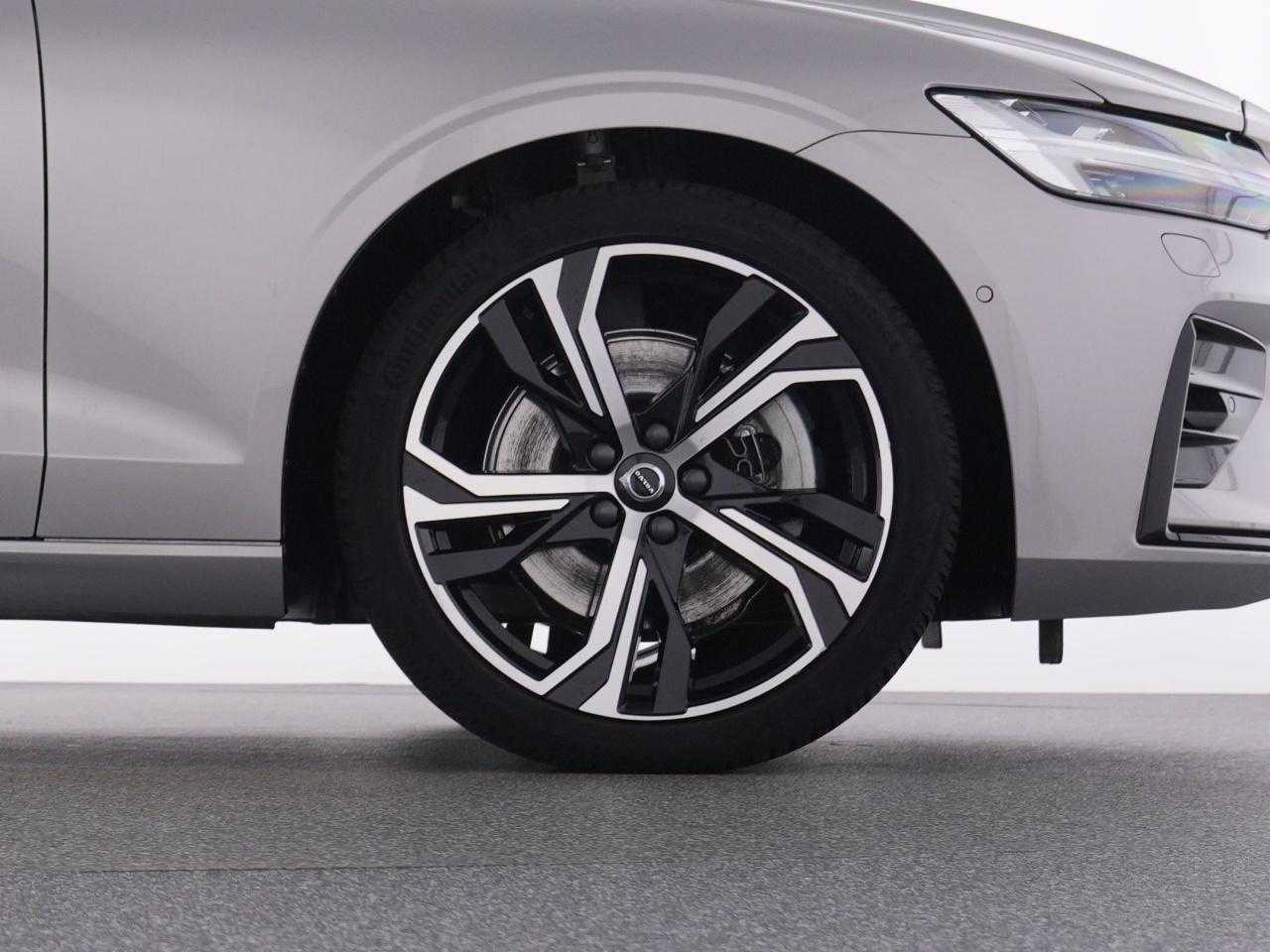 Volvo  V60