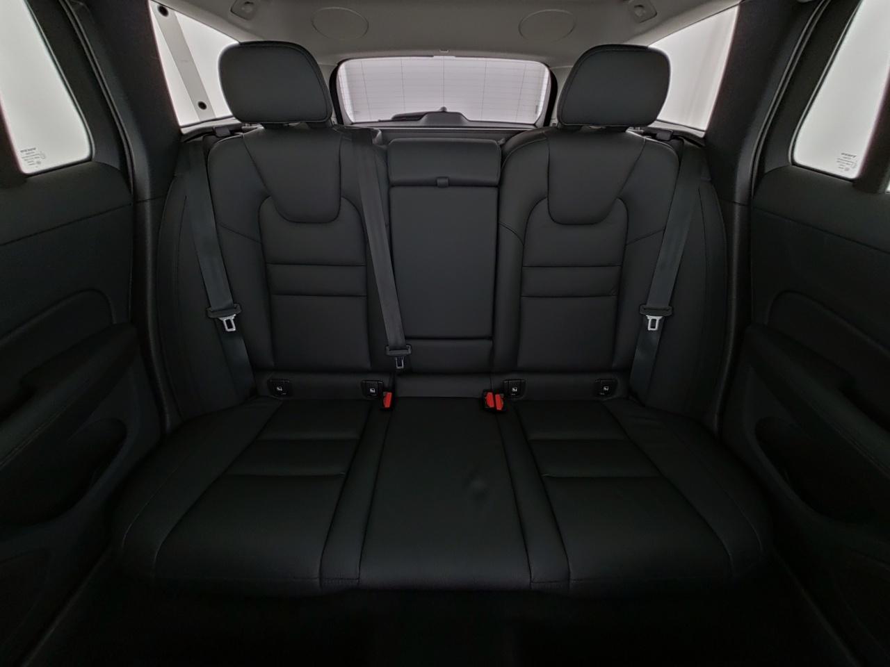Volvo  V60
