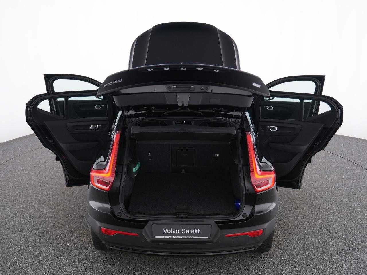 Volvo  XC 40