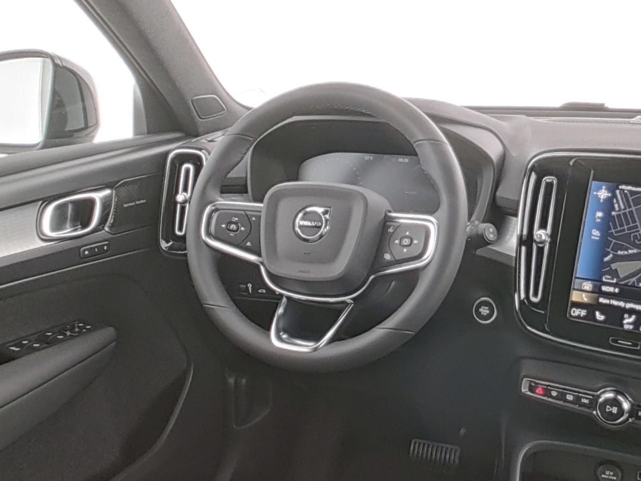 Volvo  XC 40