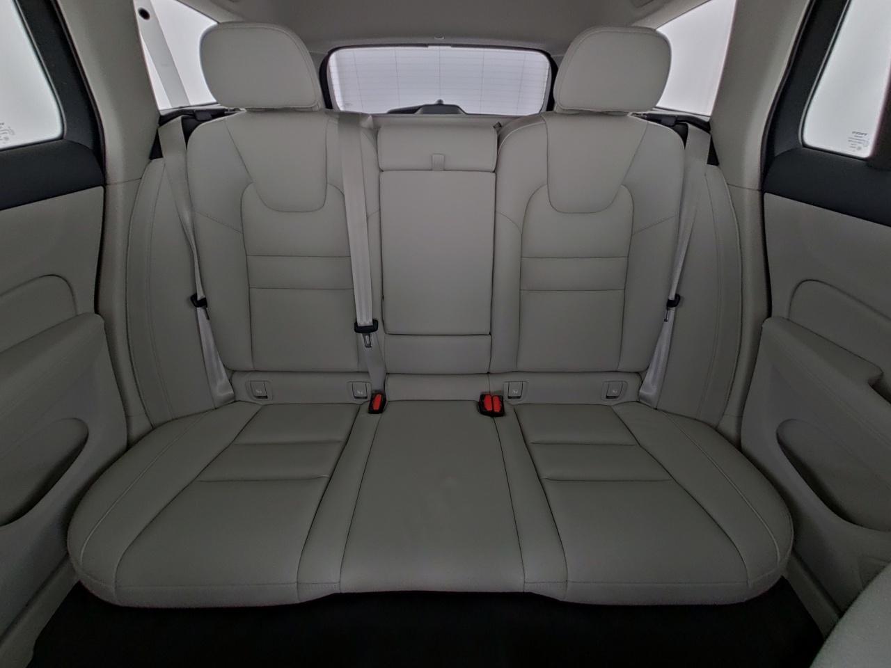 Volvo  CC