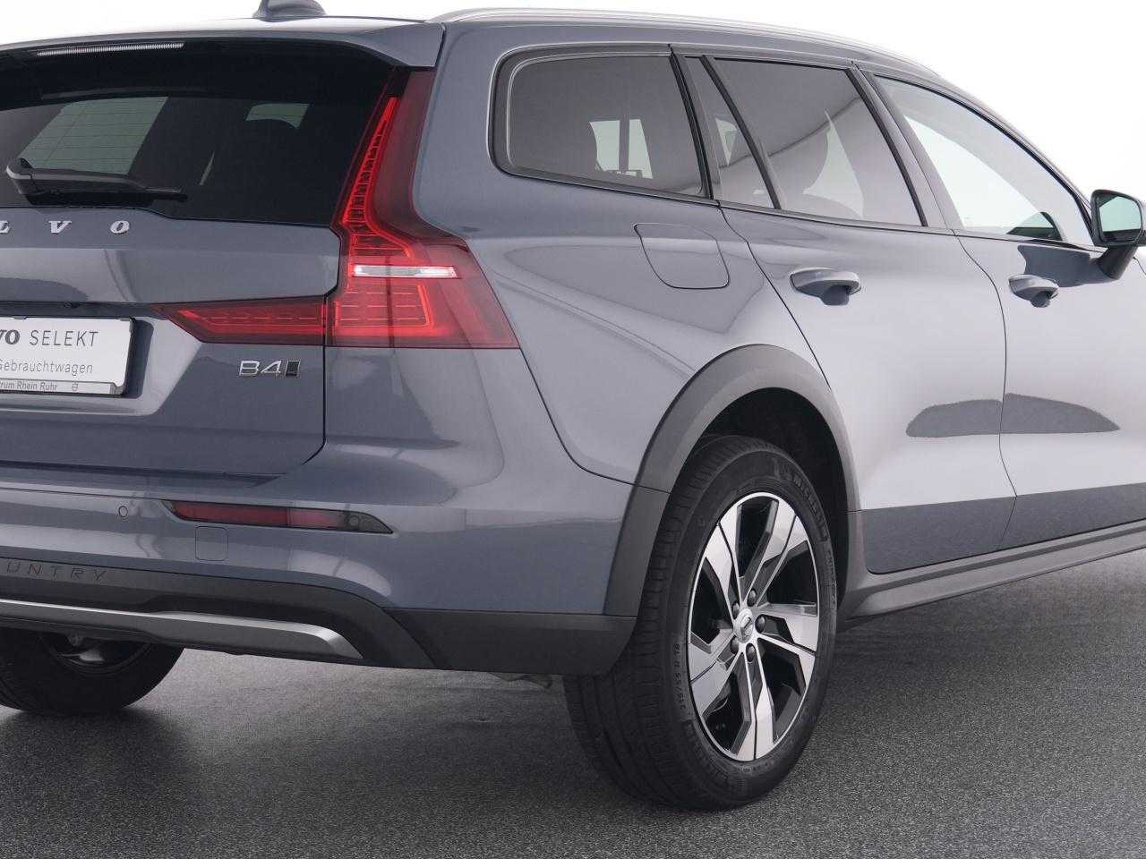 Volvo  CC