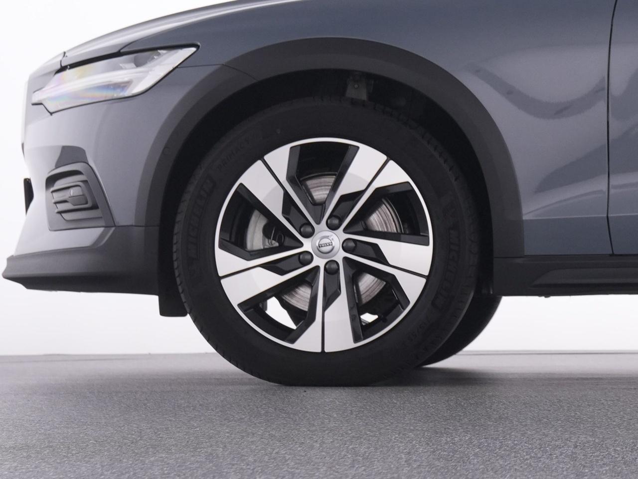 Volvo  CC