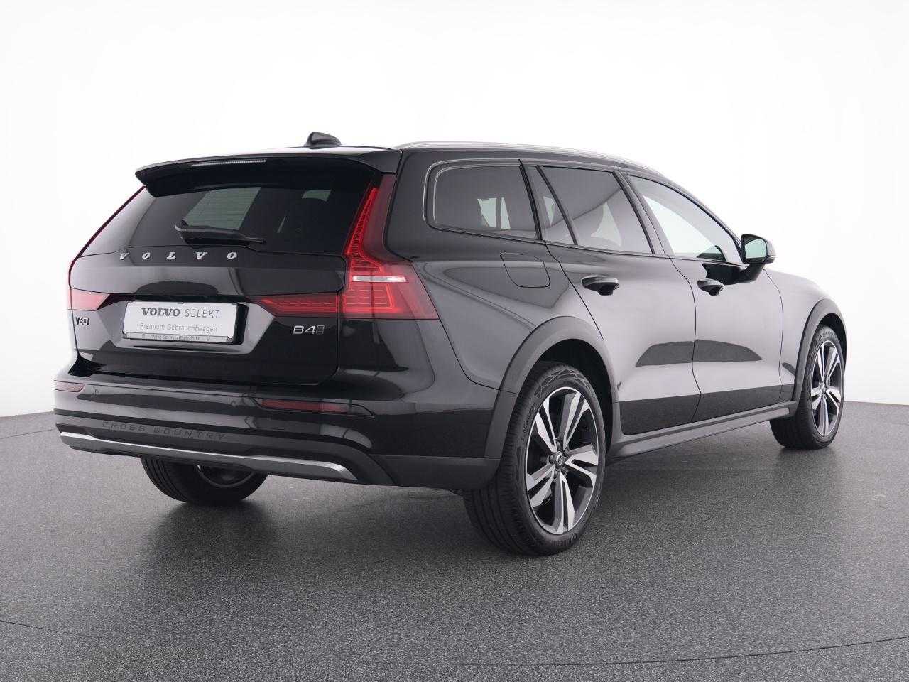 Volvo  CC