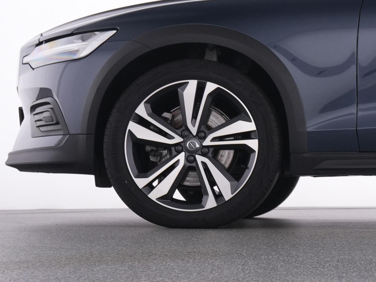 Volvo  CC
