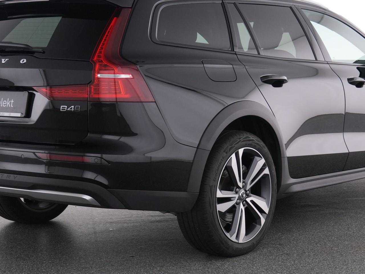 Volvo  CC