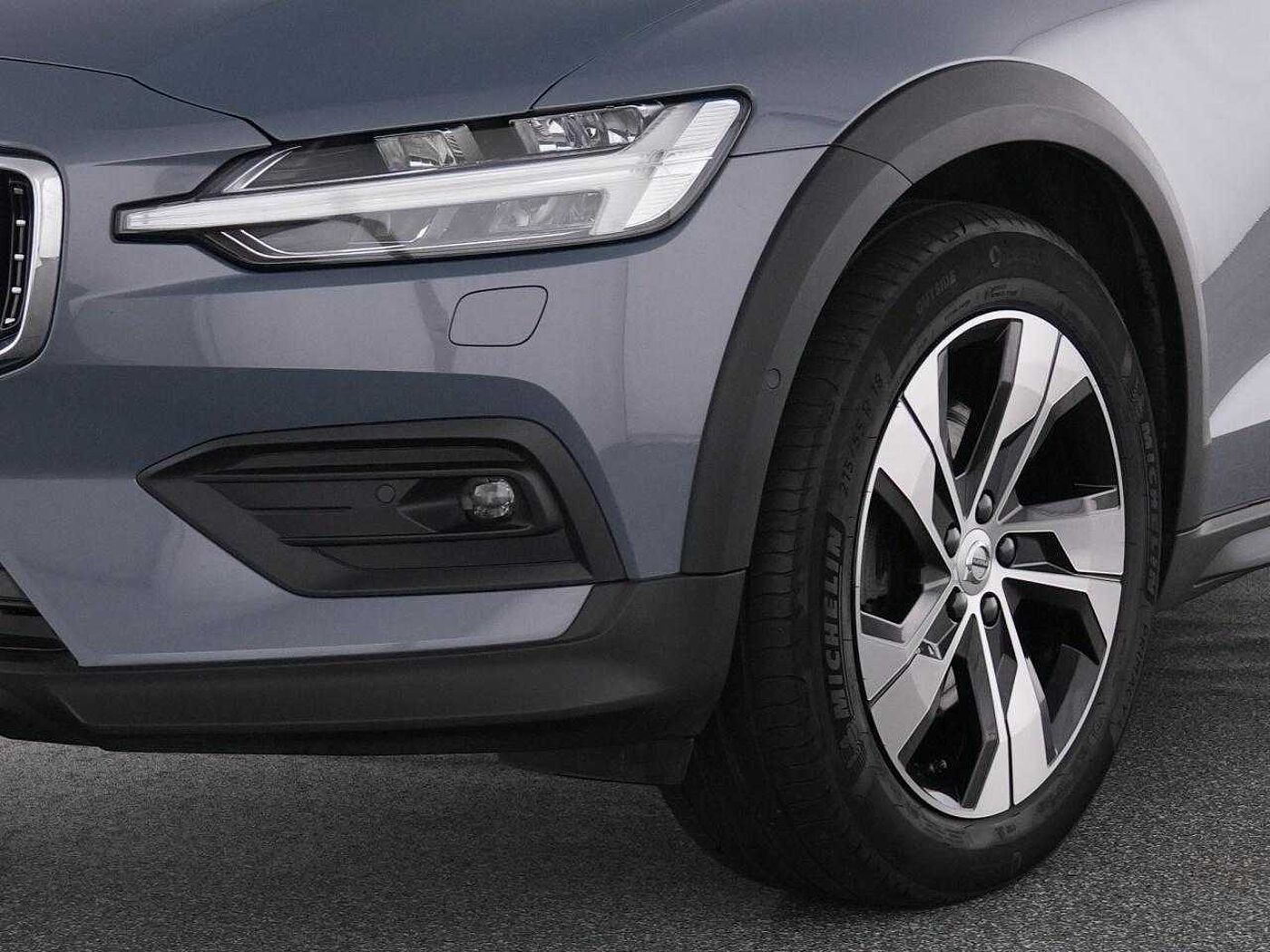 Volvo  CC