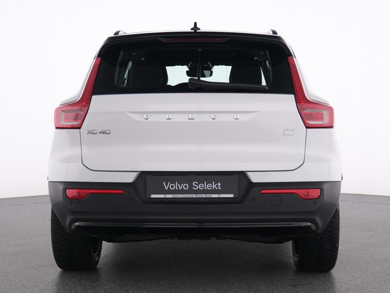 Volvo  XC 40