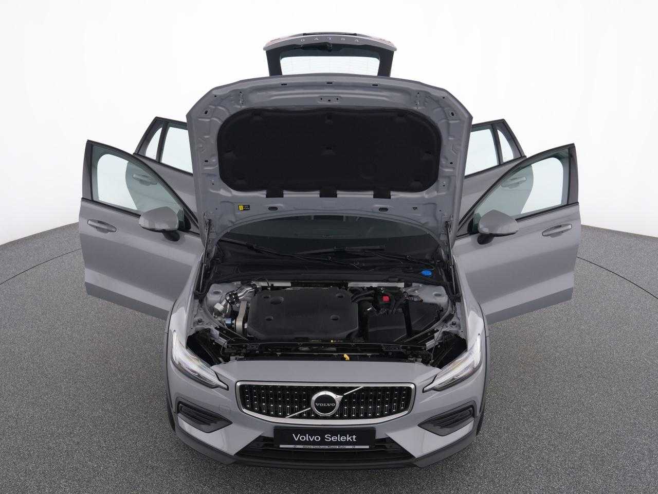Volvo  CC