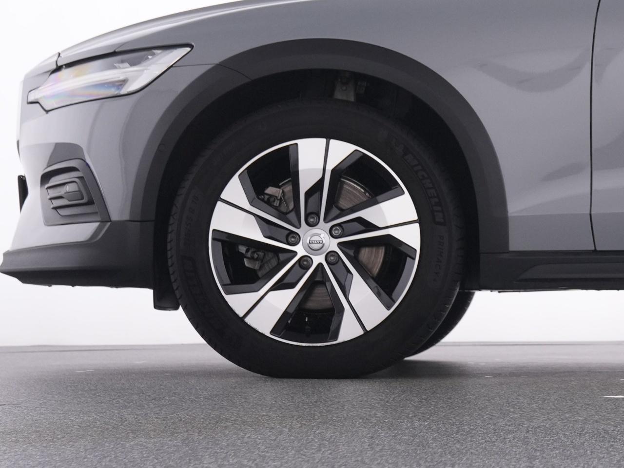 Volvo  CC