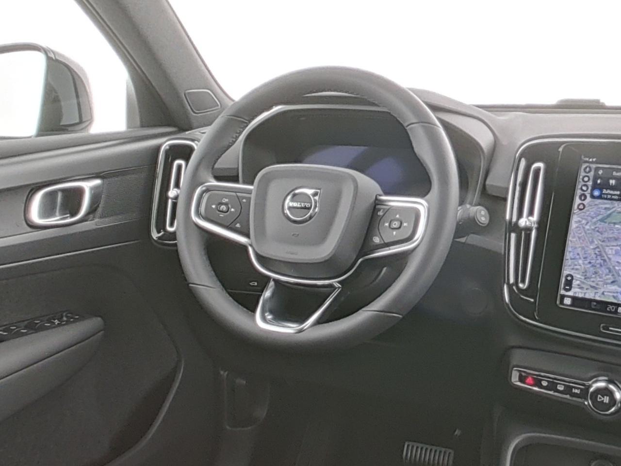 Volvo  XC 40