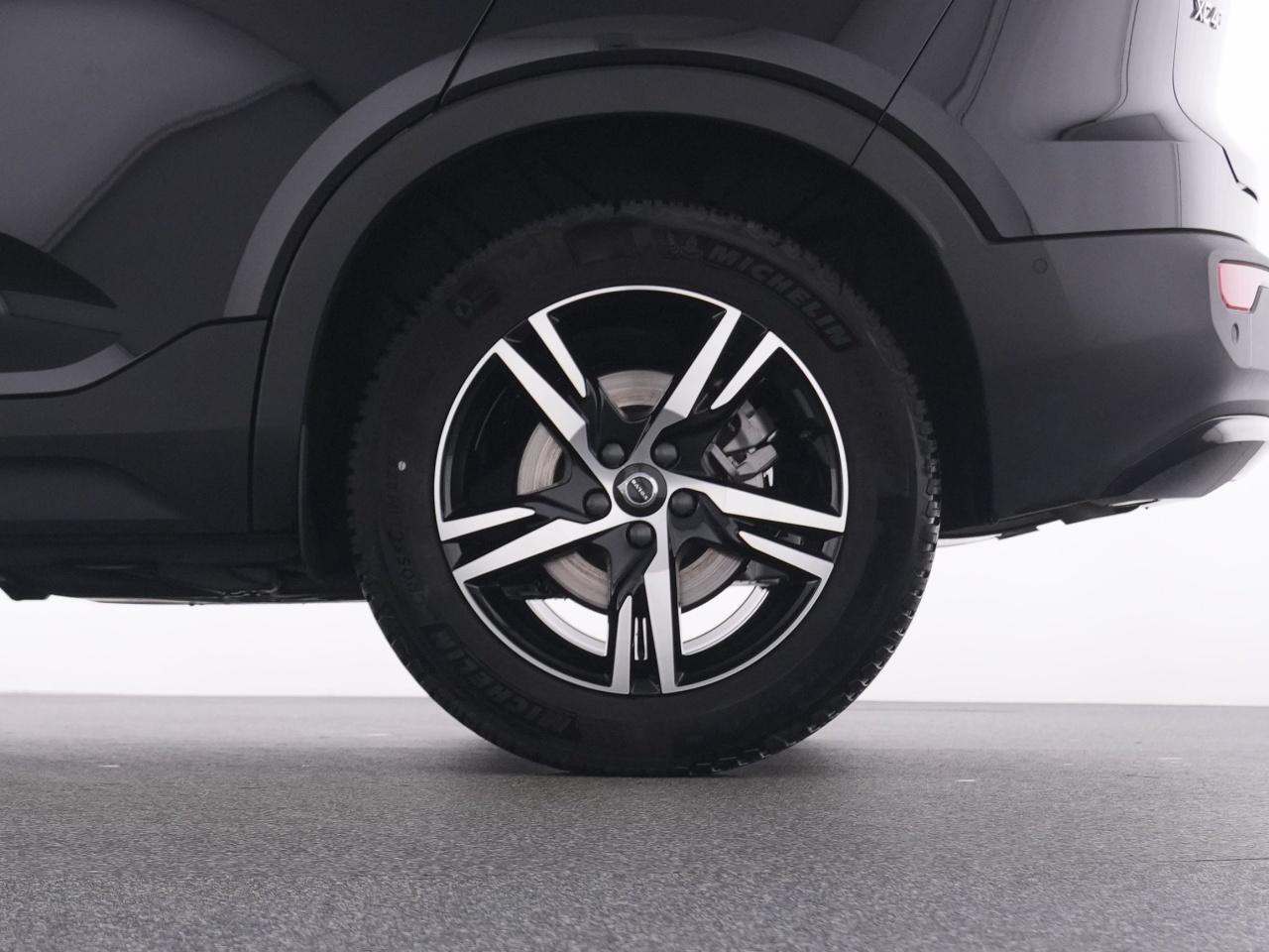 Volvo  XC 40