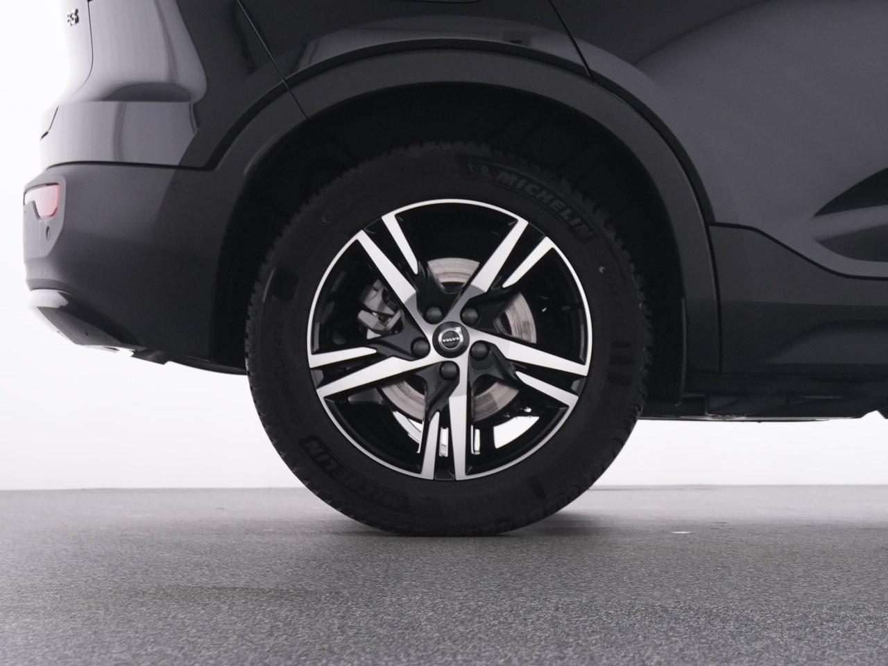 Volvo  XC 40