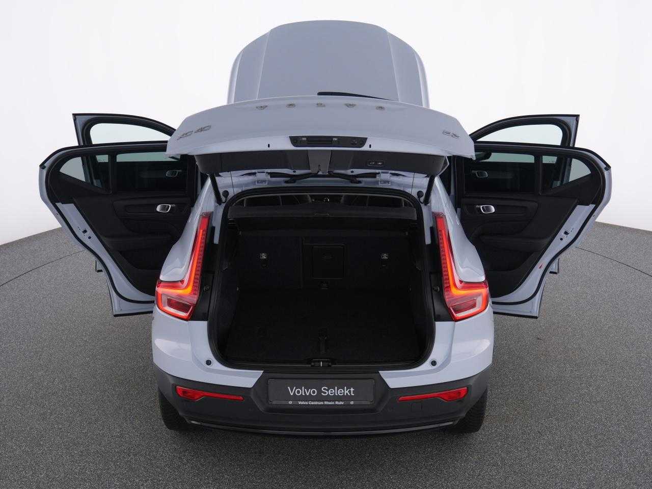 Volvo  XC 40