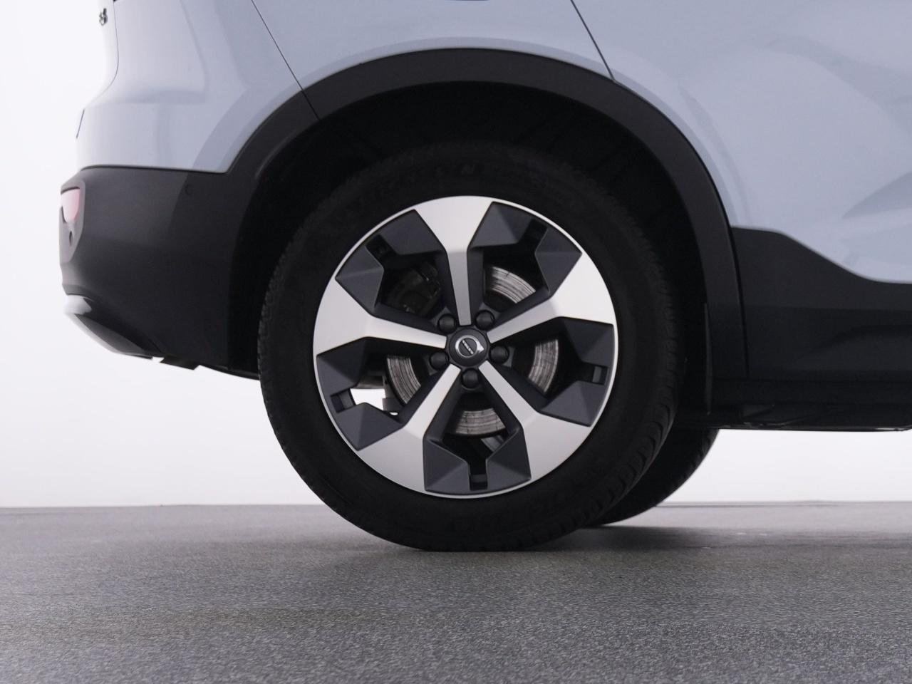 Volvo  XC 40