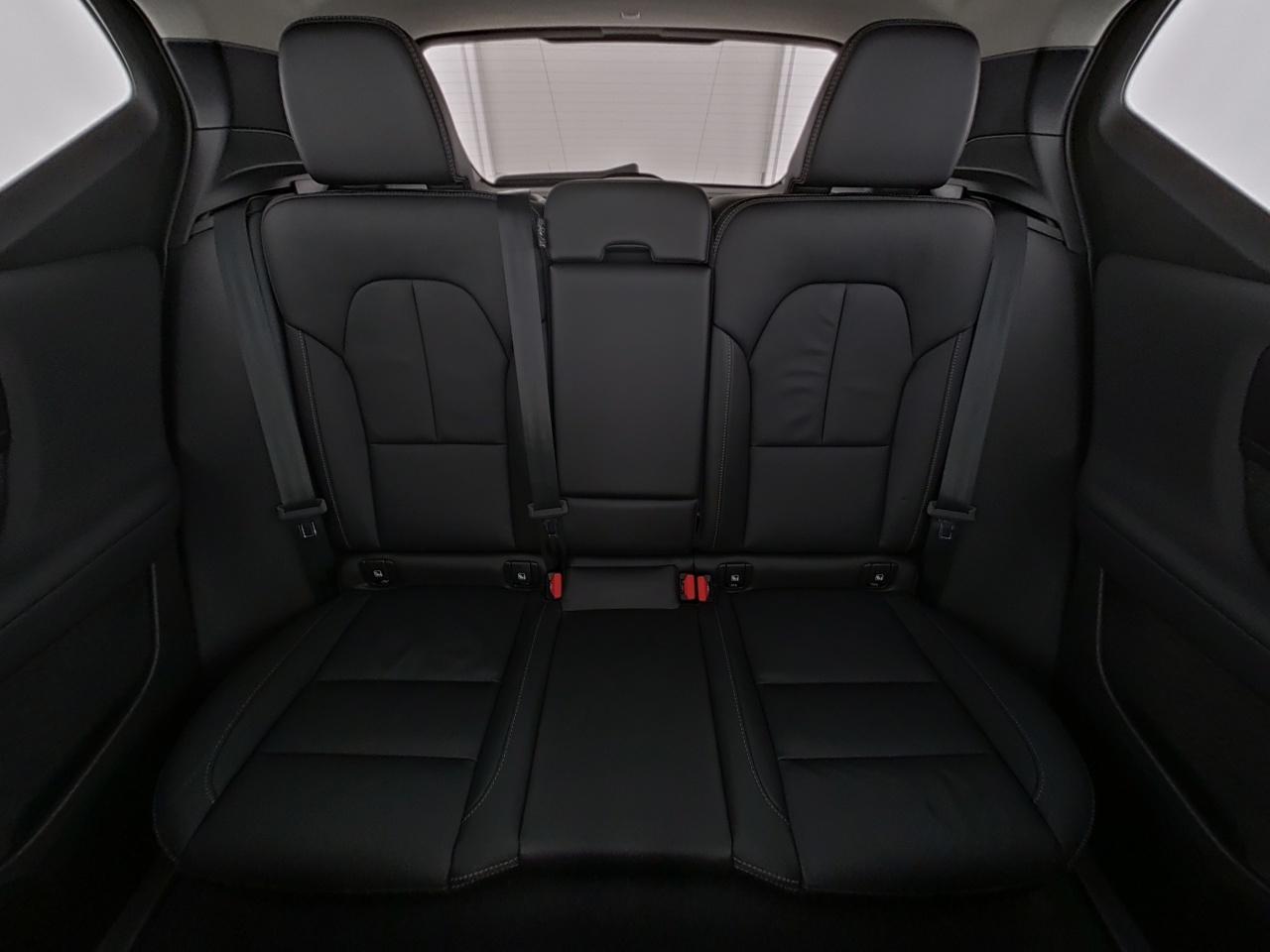Volvo  XC 40