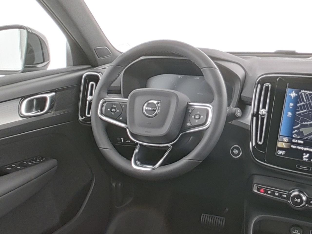 Volvo  XC 40