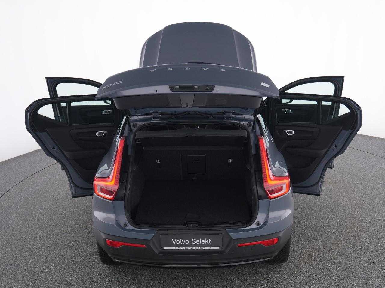 Volvo  XC 40