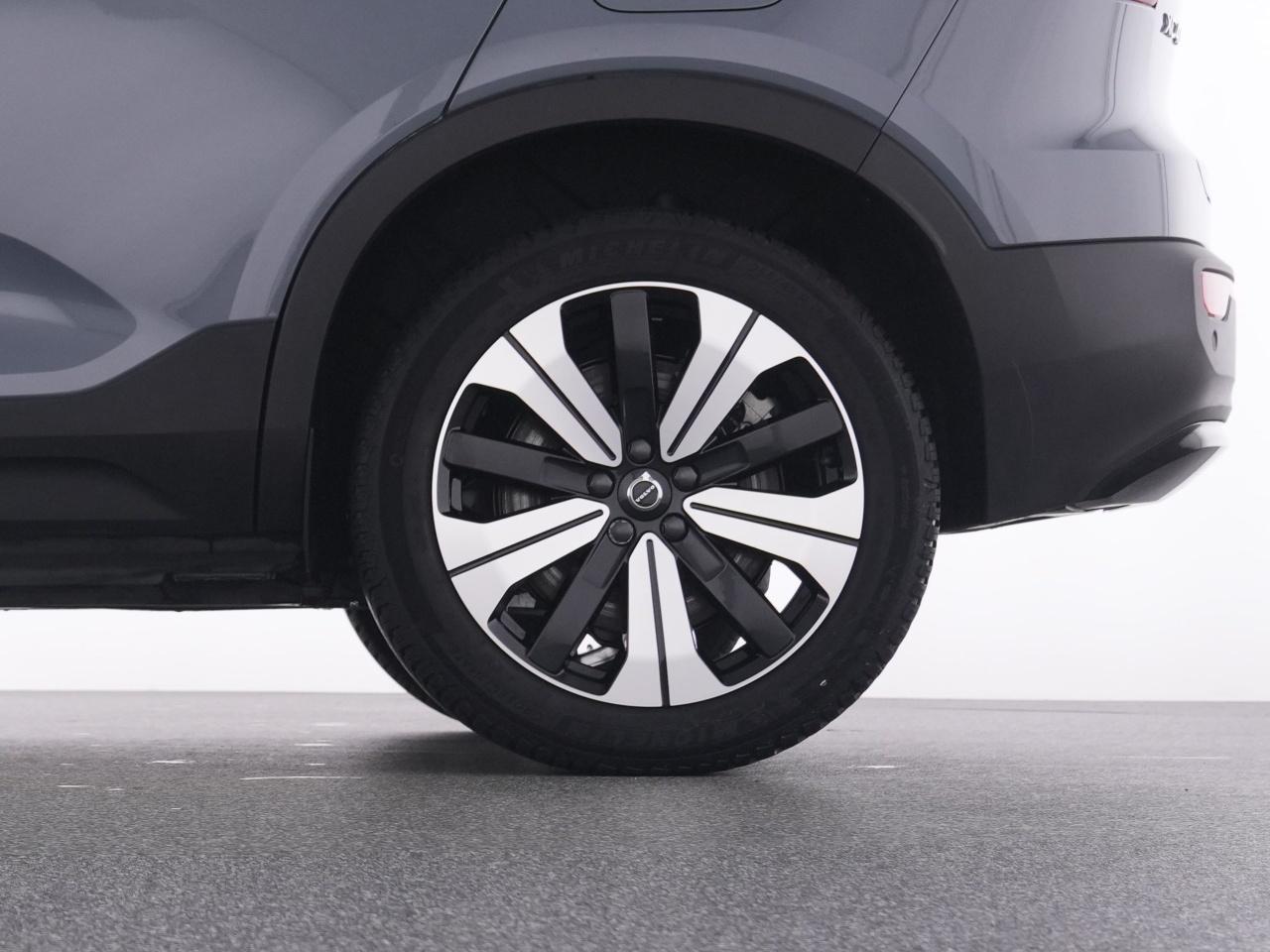 Volvo  XC 40