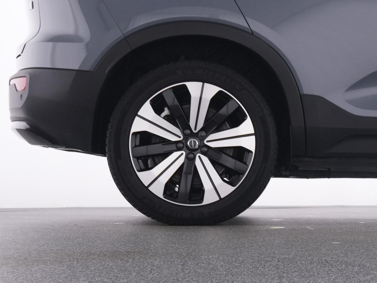 Volvo  XC 40