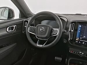 Volvo  XC 40