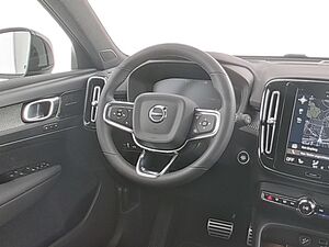 Volvo  XC 40