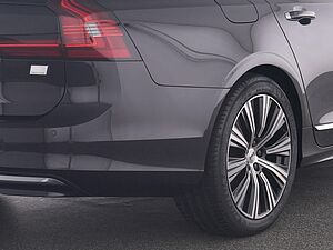Volvo  V90