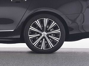 Volvo  V90