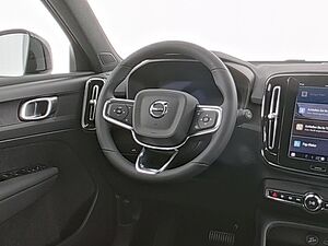 Volvo  XC 40