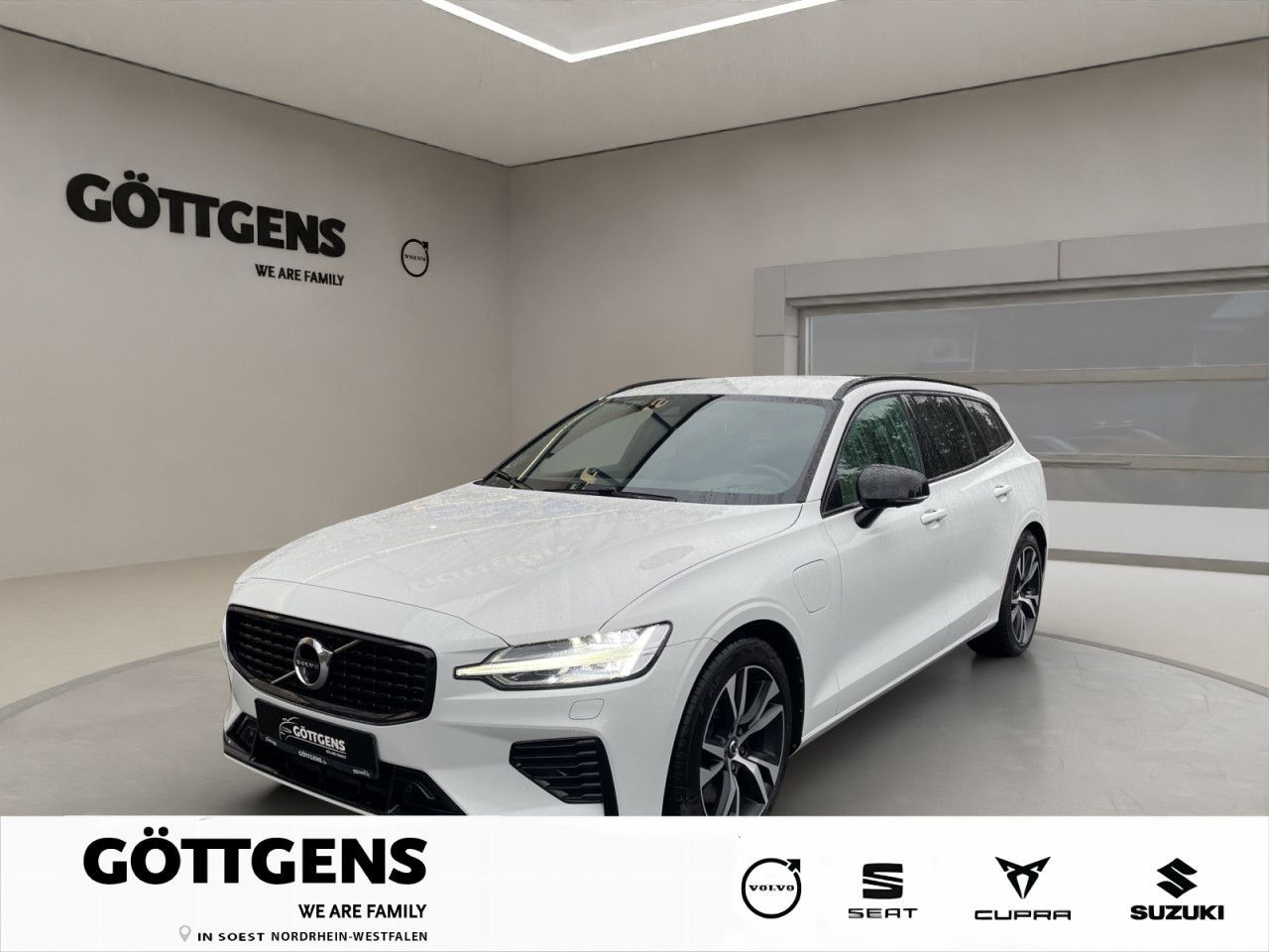 Volvo  T6 RECHARGE R-DESIGN NAVI LED 360° ACC H&K