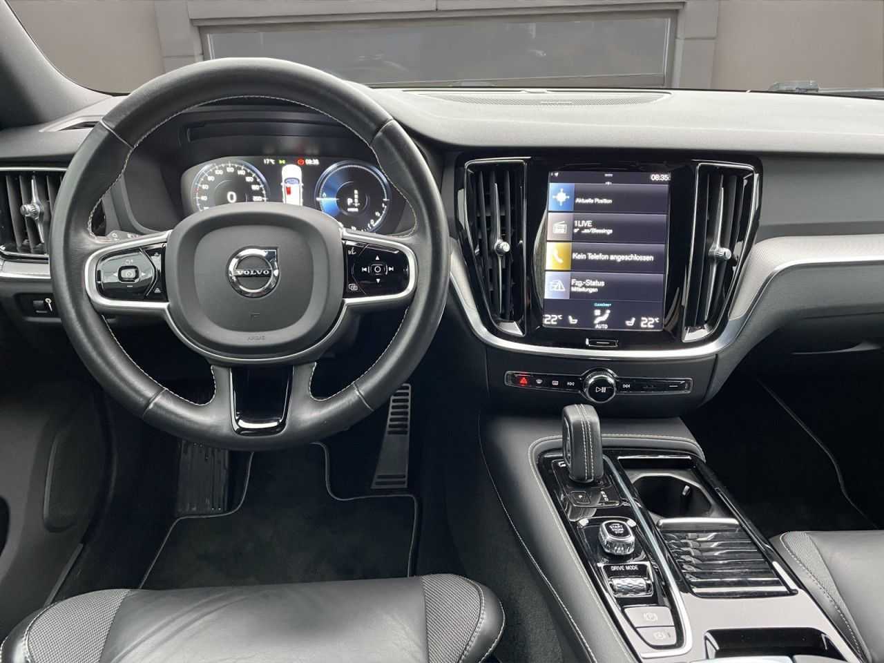 Volvo  T6 RECHARGE R-DESIGN NAVI LED 360° ACC H&K