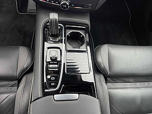 Volvo  T6 RECHARGE R-DESIGN NAVI LED 360° ACC H&K
