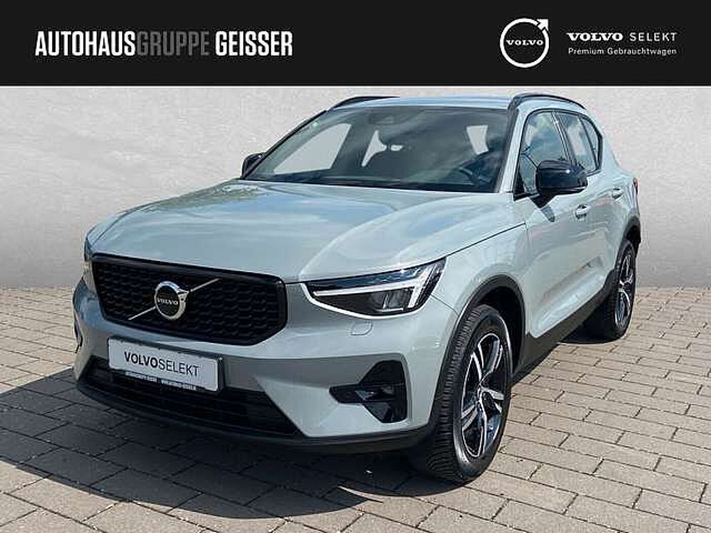 Volvo  T2 Automatik Plus Dark  LED