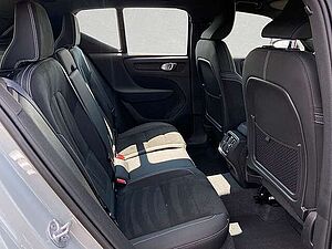 Volvo  T2 Automatik Plus Dark  LED