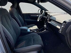 Volvo  T2 Automatik Plus Dark  LED