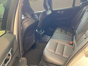 Volvo  Kombi T6 Twin Engine (E6e) Plus Dark Recharg